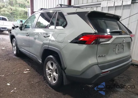 2020 Toyota Rav4 Xle z USA, uszkodzony, nr VIN 2T3P1RFVXLW138275